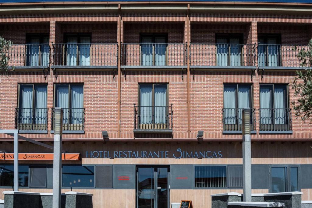 Hotel Simancas Extérieur photo